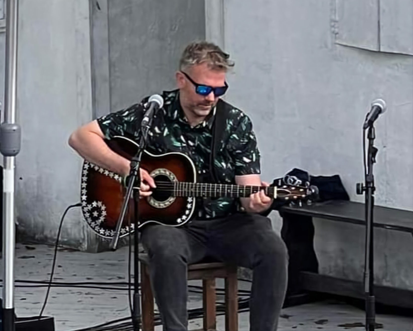 Trond LA spiller live